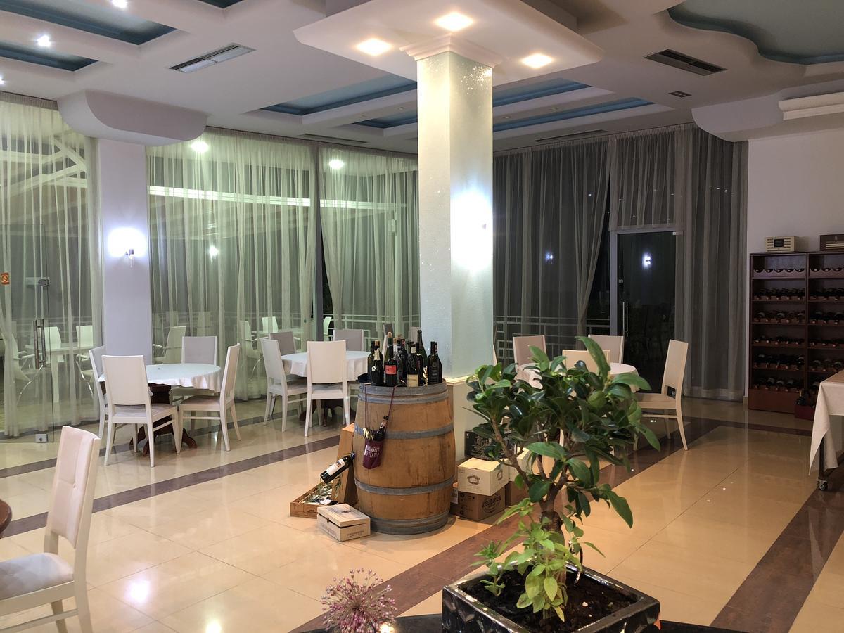 Envi Hotel فلورا المظهر الخارجي الصورة